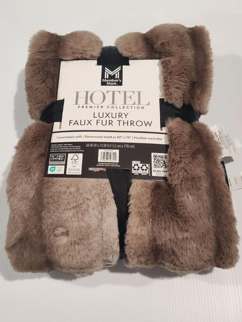 Member's Mark Chinchilla Hotel Premier Collection Luxury Faux Fur Throw, 60